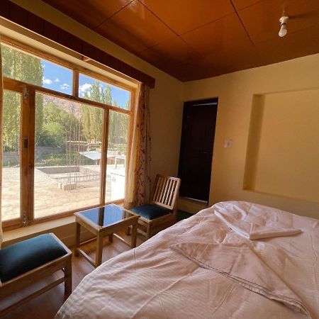 Hinjuma Guest House 레 외부 사진