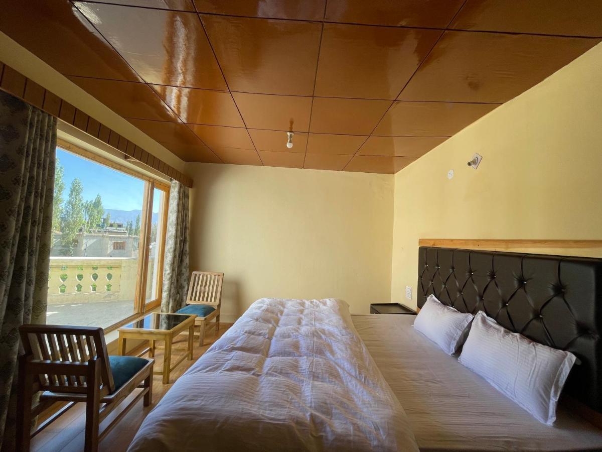 Hinjuma Guest House 레 외부 사진